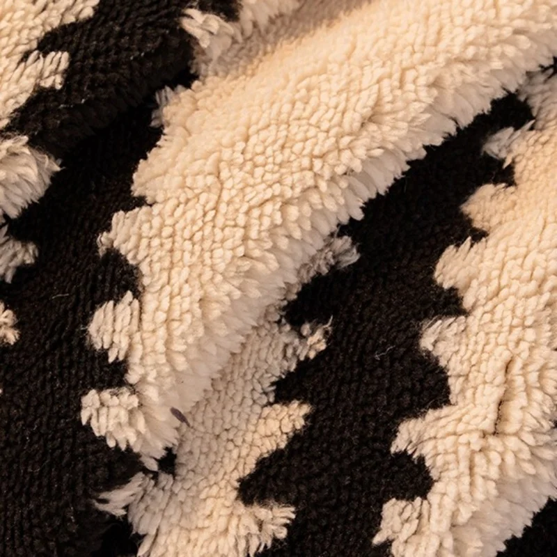 Thicken Warm Jacquard Tuffed Fleece Sofa Towel for Living Room