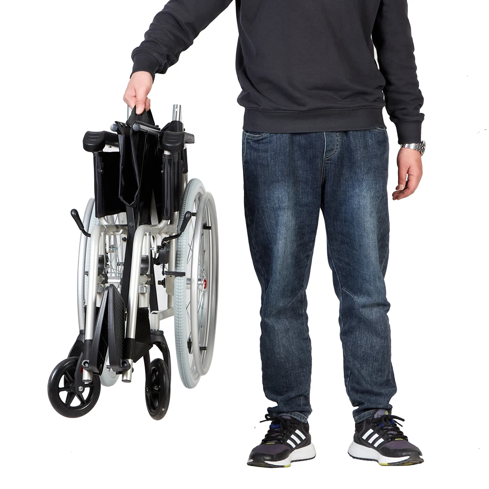 5.8KG Magnesium Ultra Lightweight Wheelchair