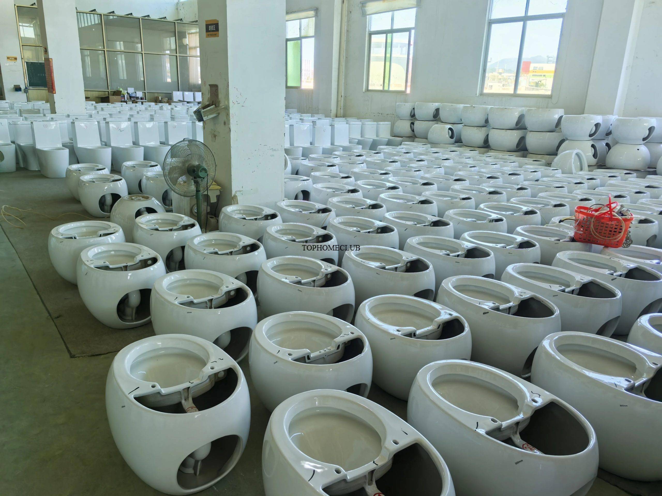 Auto-Washing & Deodorizing Intelligent Smart Toilet