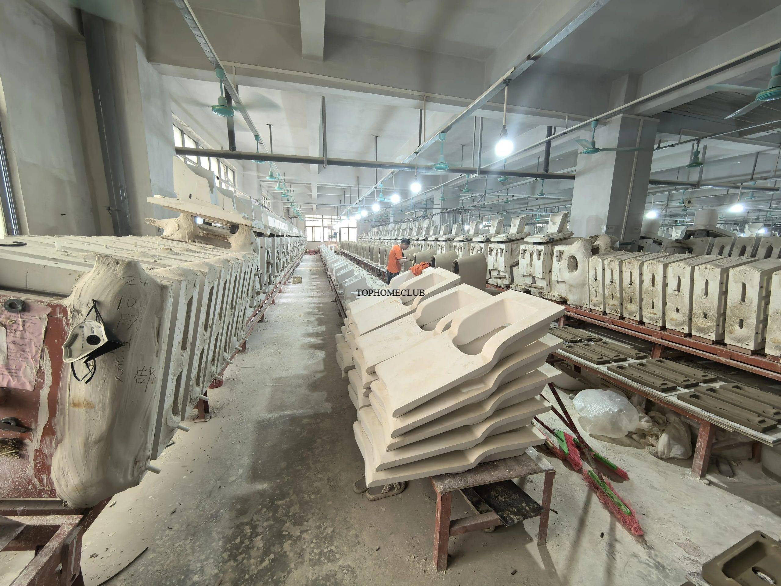 Auto-Washing & Deodorizing Intelligent Smart Toilet