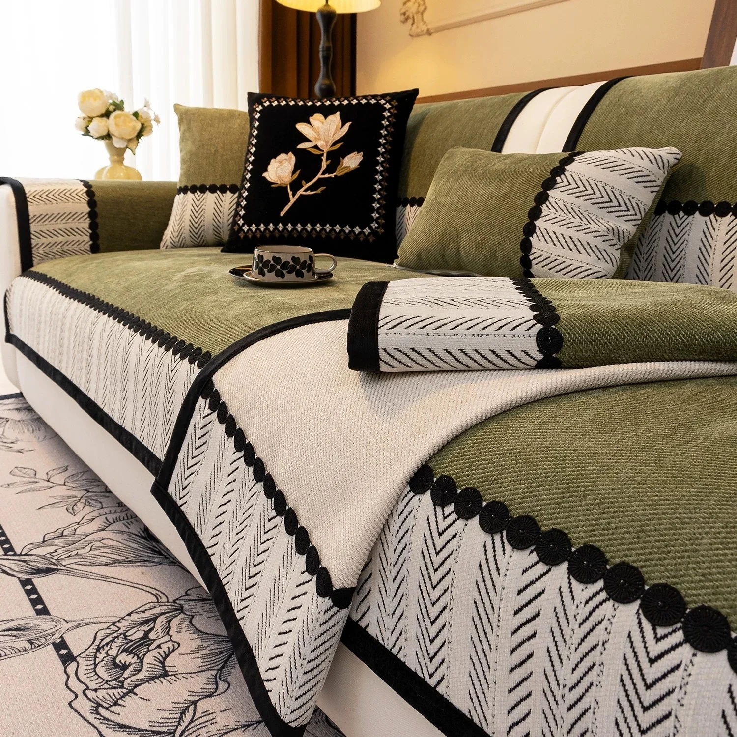 Contrast Hem Twill Chenille Sofa Cover for All Seasons Living Room