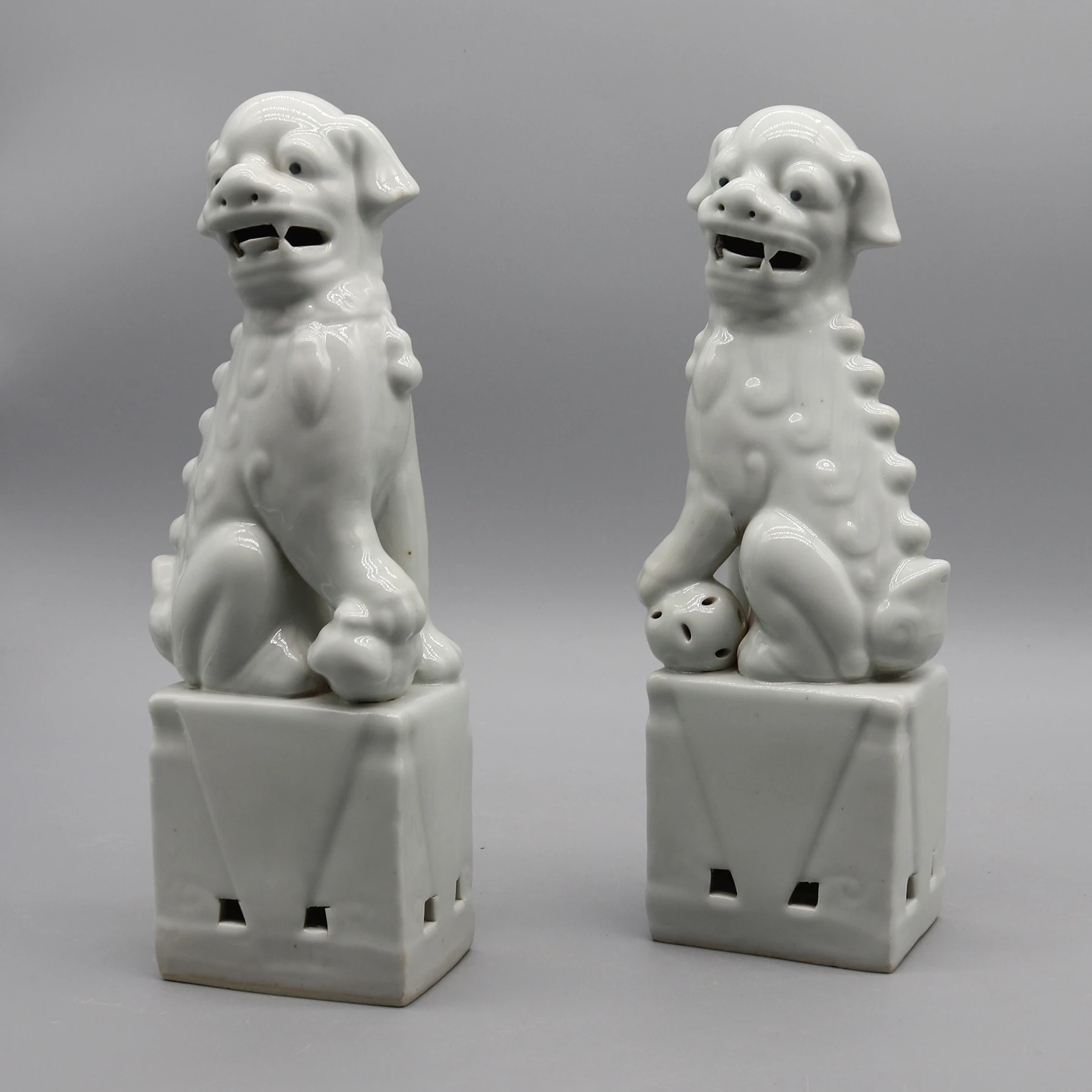 Pair of Foo Dogs Fu Dogs Buddha Dogs Pair of Foo Dogs Fu Dogs Buddha Dogs