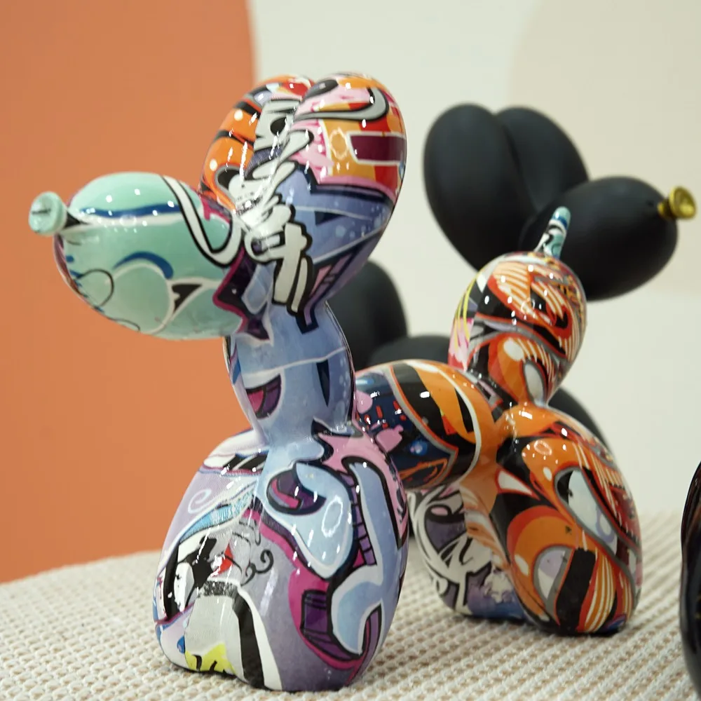 Graffiti Balloon Dog Sculpture Black White Puppy Figurines