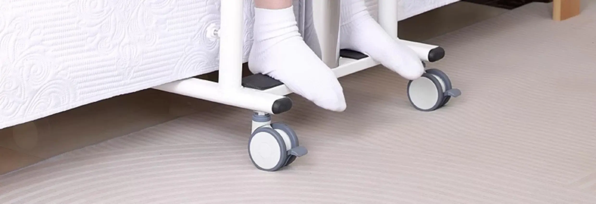 Household paralyzed patient bedridden electric lift toilet disabled care bath chair