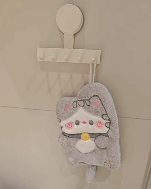 Strong Load-Bearing No Punching Suction Cup Hook Bathroom Wall Mounted Door Hanging Clothes Rack Clothes and Towel Racks