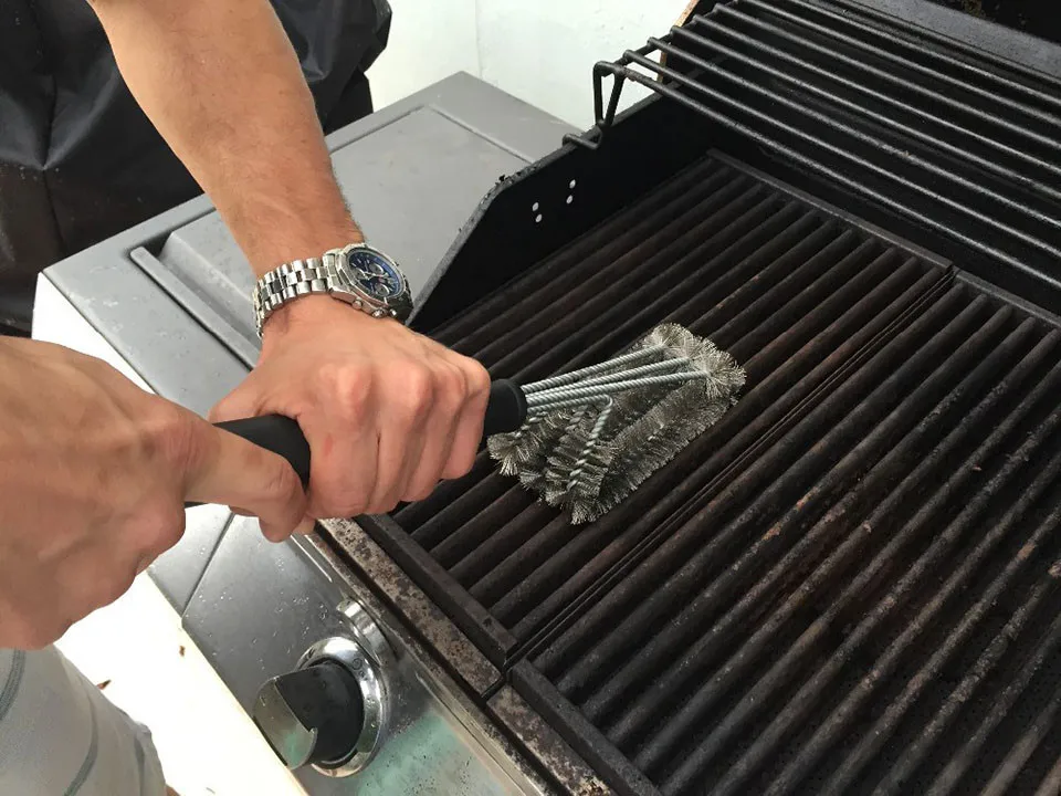 New Kitchen Accessories BBQ Grill Brush and Scraper Barbecue Kit Cleaning Brush Stainless Steel Tools Wire Bristles Triangle New Kitchen Accessories BBQ Grill Brush and Scraper Barbecue Kit Cleaning Brush Stainless Steel Tools Wire Bristles Triangle