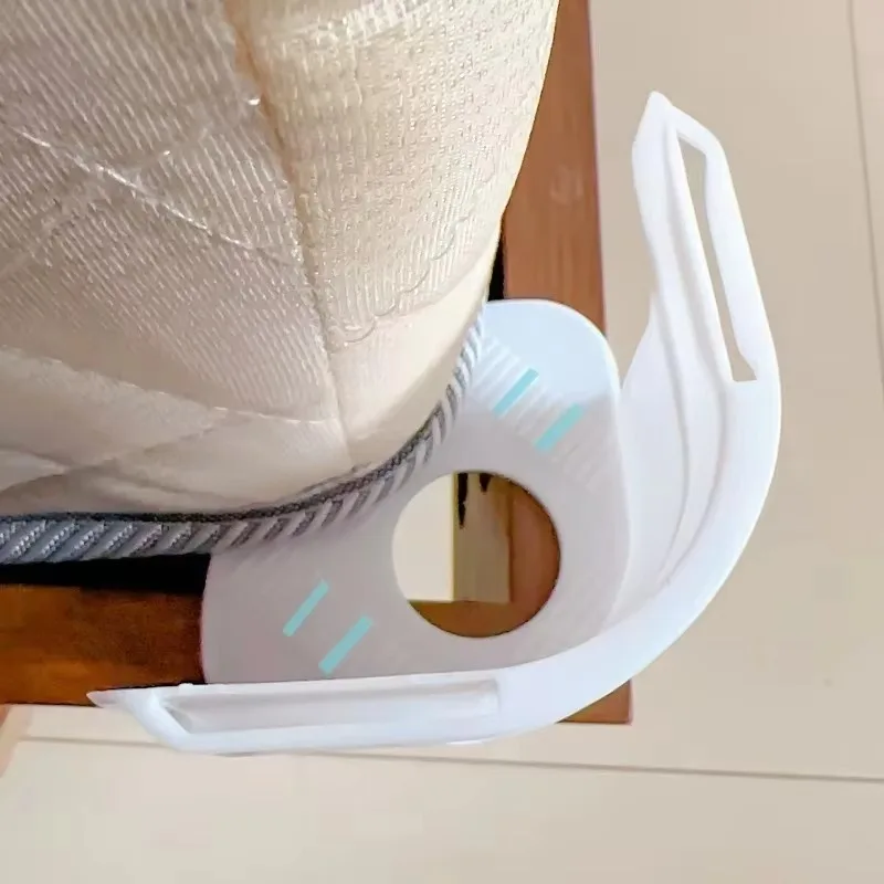 4PCS Invisible Heavy Duty Bedsheet Corner Tightener Clips Mattress Straps for All Sheet Sizes Non-Slip Holders Secure Bed Sheets 4PCS Invisible Heavy Duty Bedsheet Corner Tightener Clips Mattress Straps for All Sheet Sizes Non-Slip Holders Secure Bed Sheets